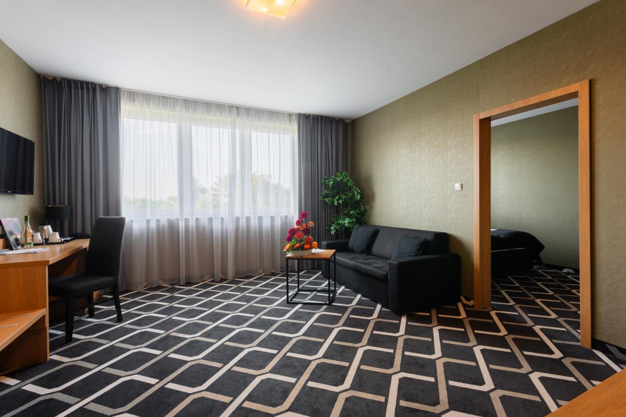 Hotel Lantier Wellness & Spa Bytom Ngoại thất bức ảnh