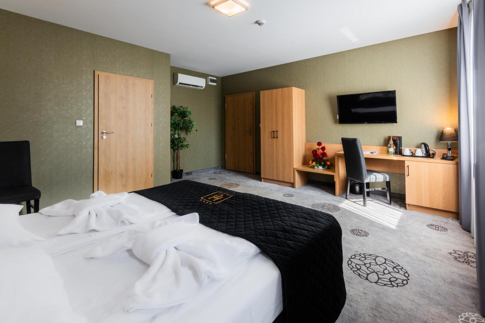 Hotel Lantier Wellness & Spa Bytom Ngoại thất bức ảnh